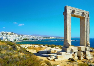 Apollo Temple_Portara_Naxos_GREECE.jpg