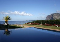 Golden Residence, Infinity Pool.jpg