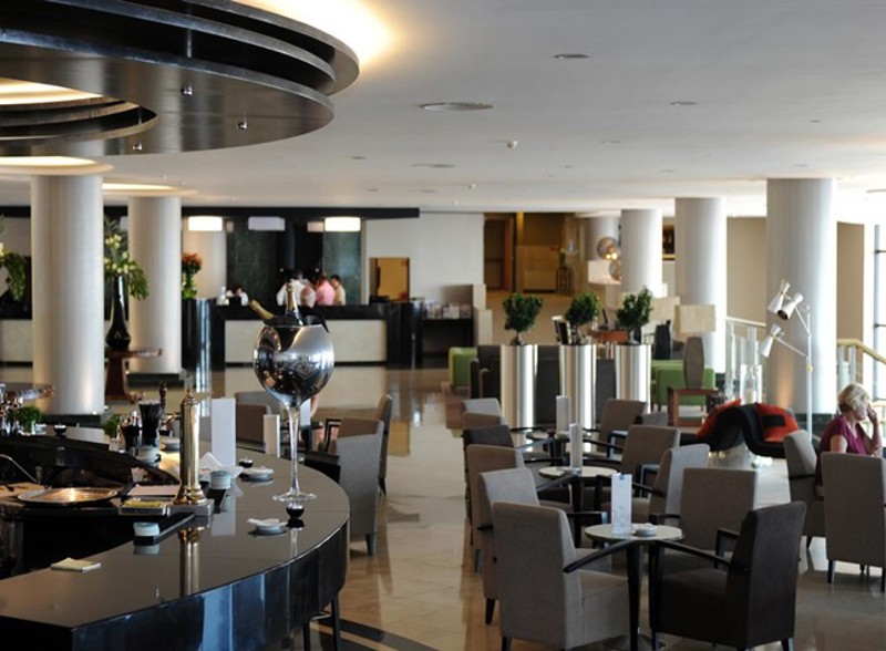 Enotel Lido Madeira, Bar.jpg