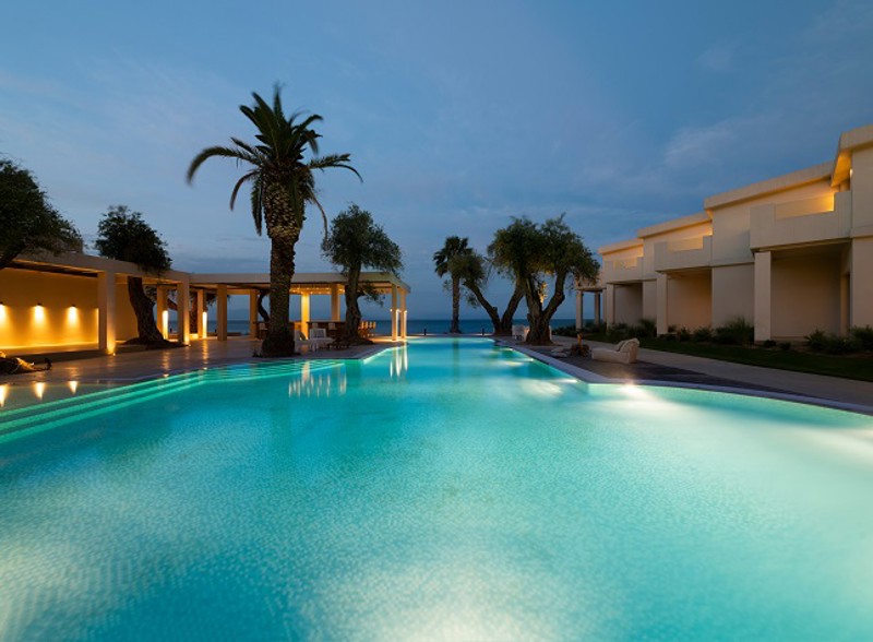 Pool Bar 3.jpg
