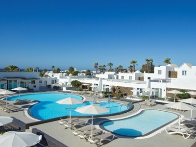 Nautilus Bungalows, Pool area