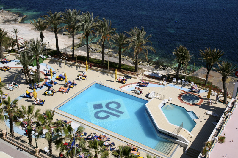 2. Qawra Palace Pool