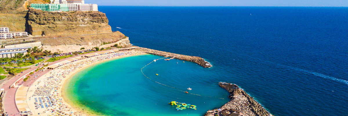 Playa Amadores