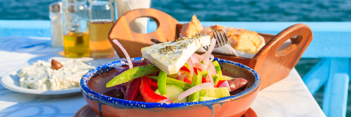 How to make a Greek salad worthy of any taverna?