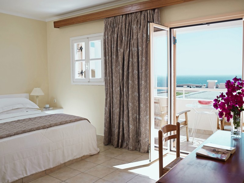 Mitsis Family Village Family Room1