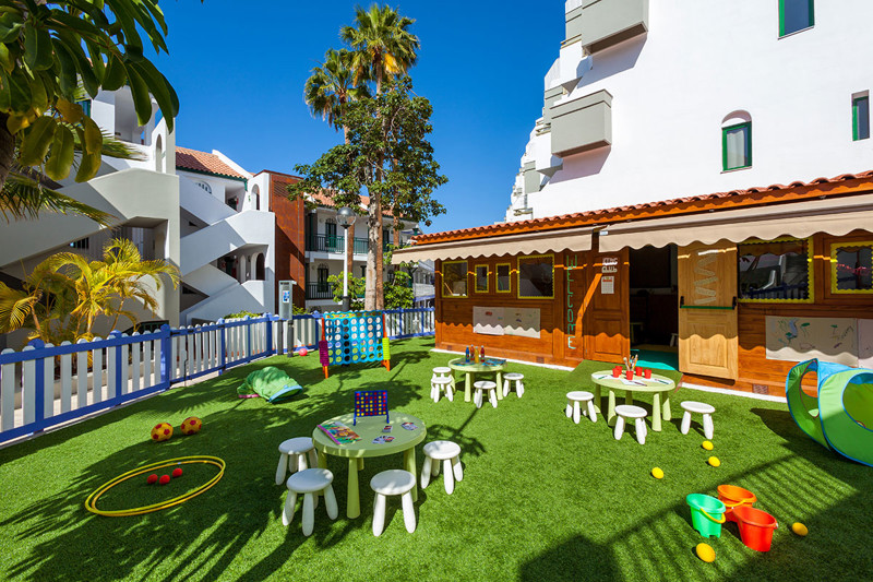 Playa Olid Suites & Apartments Play Area