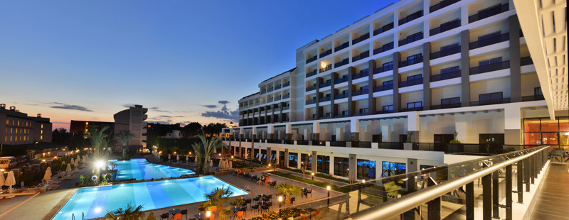 Seaden Valentine Resort & Spa Buffet Pool Evening..