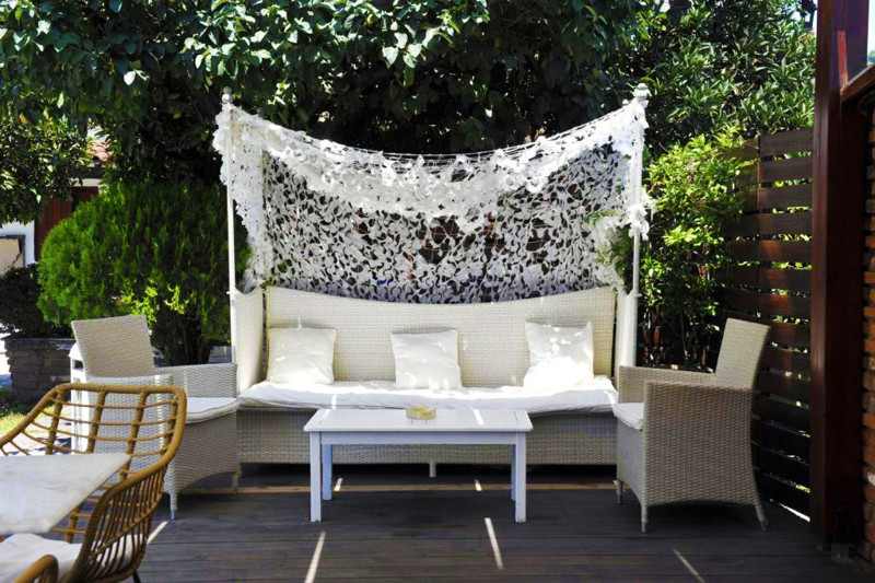 Garden area at the Yalis Apartments, Skiathos