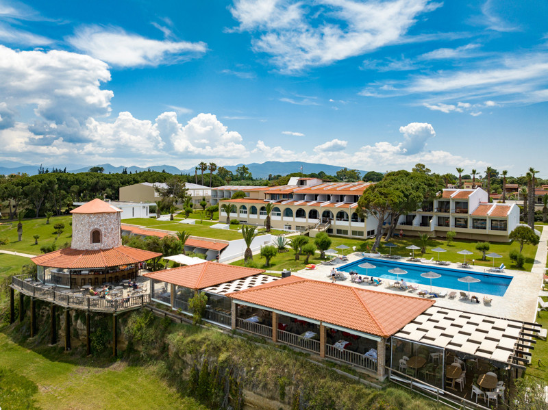 Facilities at Pavlina Beach Hotel in Niforeika, North Peloponnese