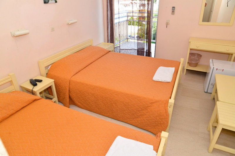 Twin room at Primavera Hotel
