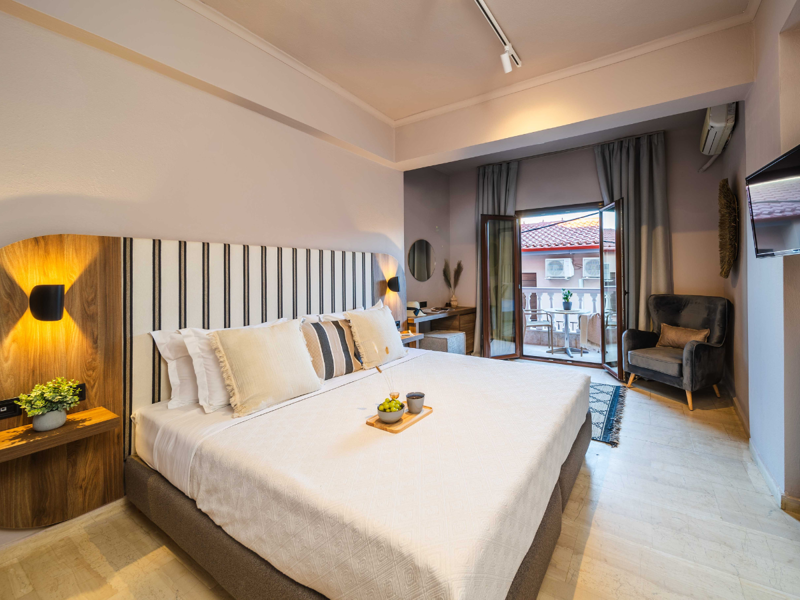 Deluxe Room at Casa Blue Hotel