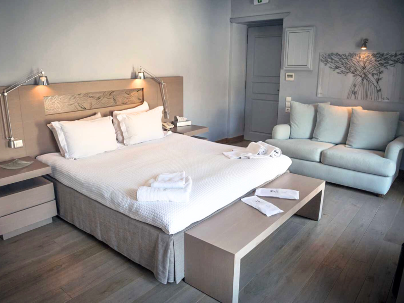 Junior Suite with Sea View Bedroom in Hydrea Hotel
