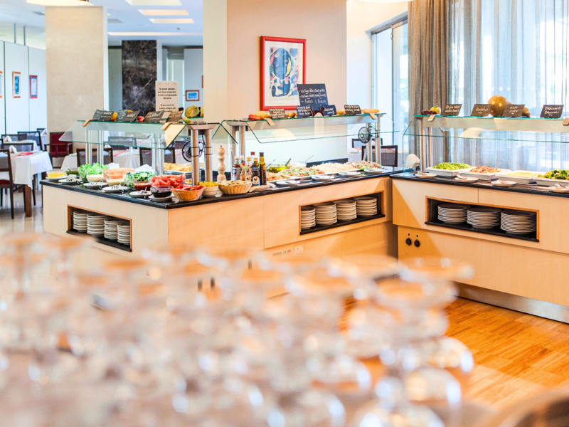 Buffet at Alfagar Aparthotel