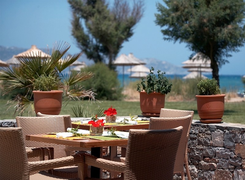 Agapi Beach Hotel, Outdoor seating