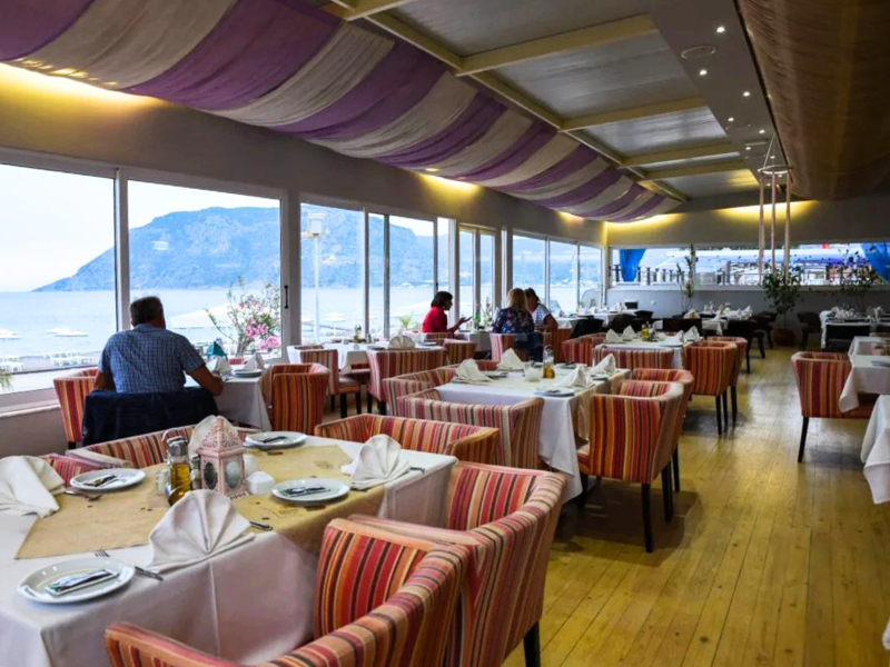 Asian Restaurant at Sacallis Inn Beach Hotel