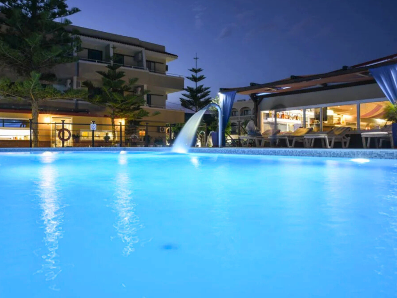 Pool at Sacallis Inn Beach Hotel