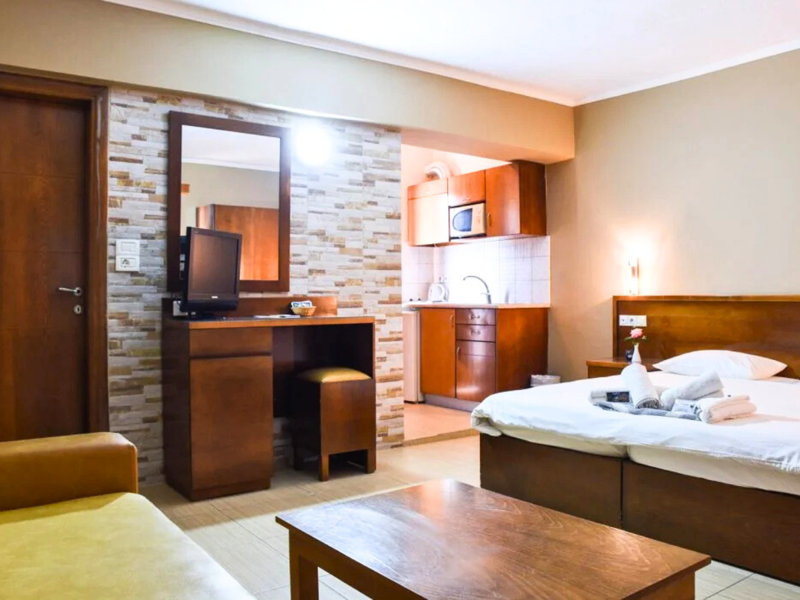 Studio at Sacallis Inn Beach Hotel